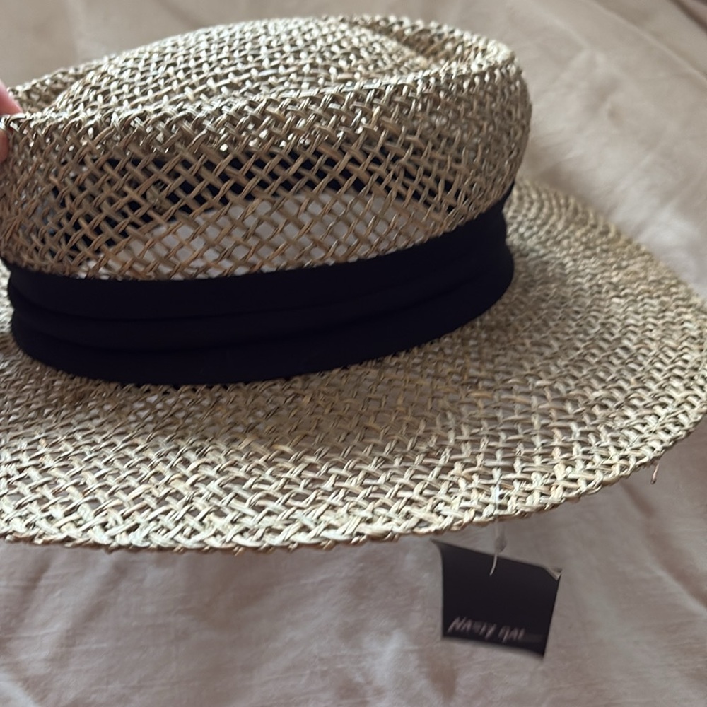 Straw structured brim hat - Picture 3 of 5
